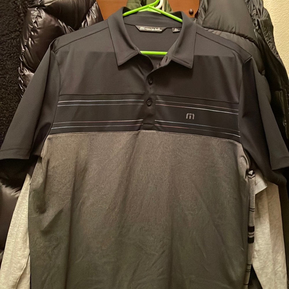 Travis Mathew polo shirt size Large L